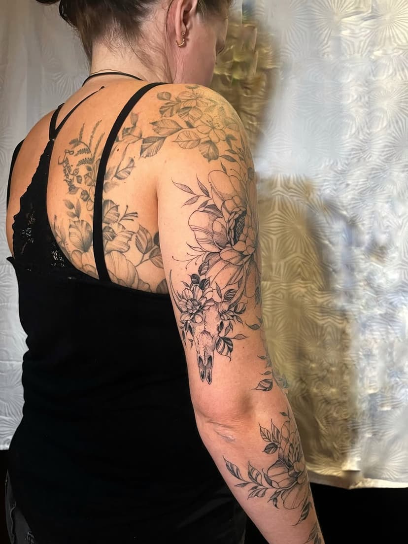 Tatouage de Prisme Tattoo shop - Tatoueur à Besançon