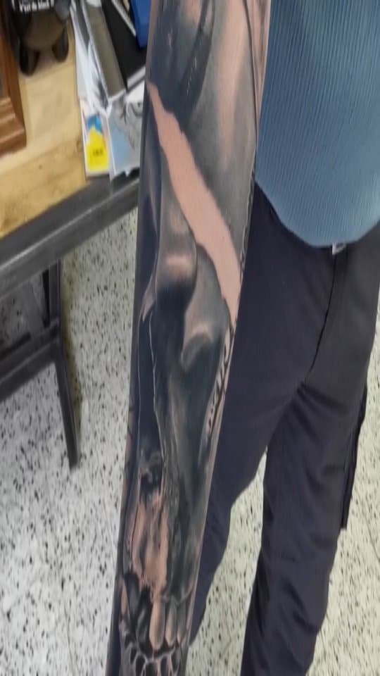 Tatouage de Profane Tattoo