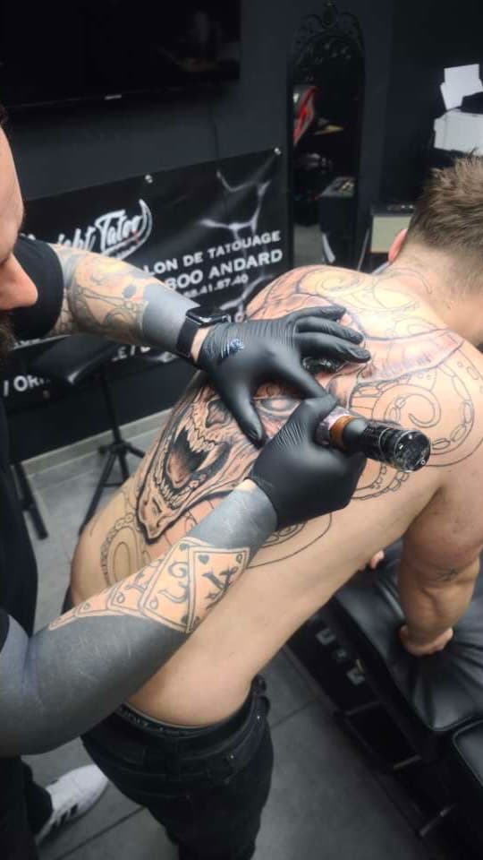 Tatouage de Projekt tattoo