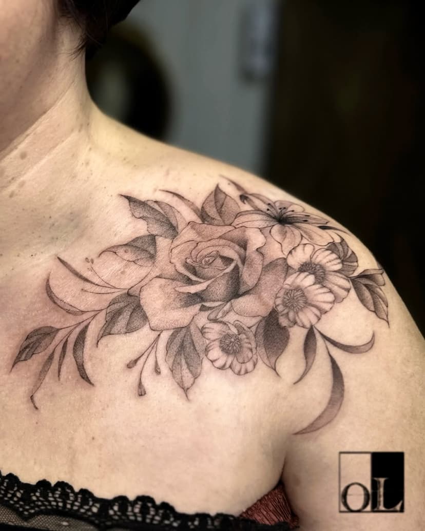 Tatouage de Redwood tattoo studio