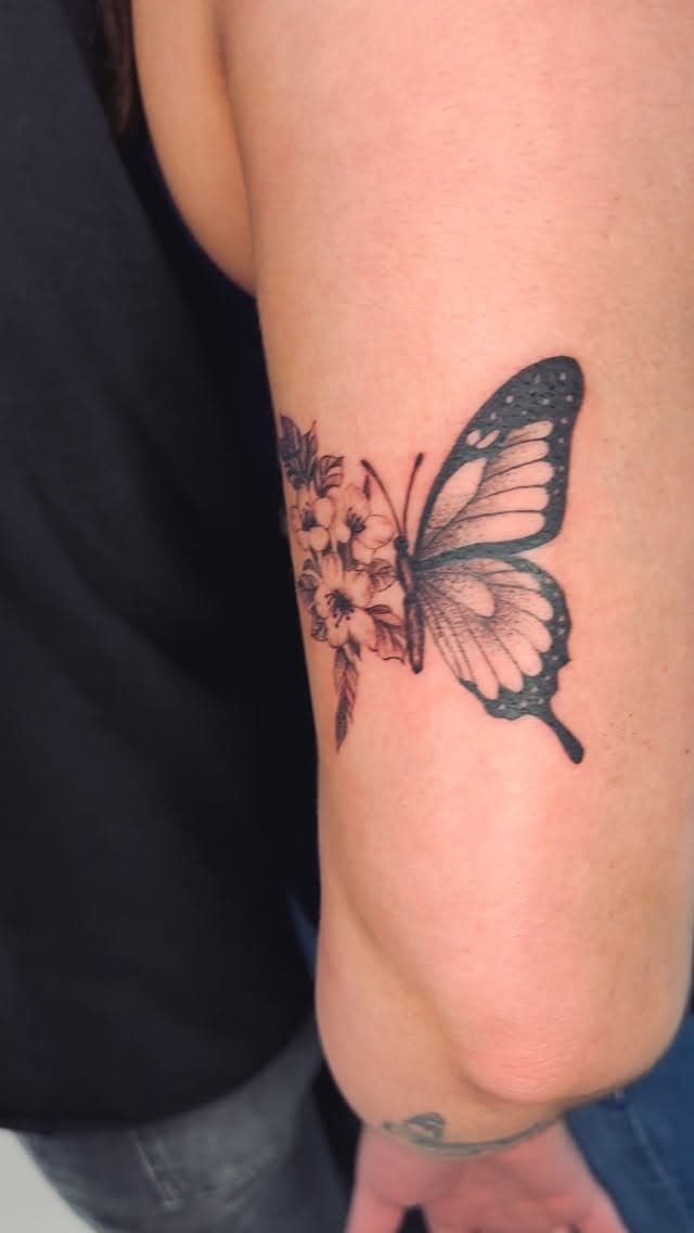 Tatouage de Reno Art Tattoos