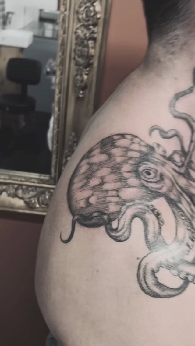 Tatouage de Riff tattoo