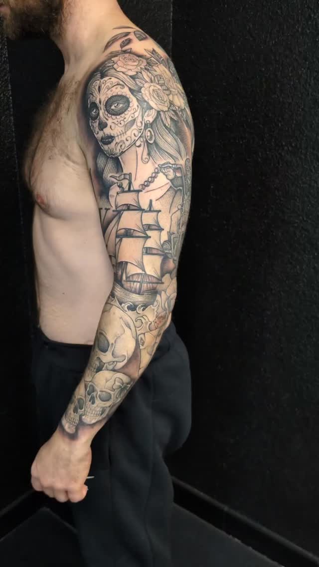 Tatouage de Roukin Tattoo Shop