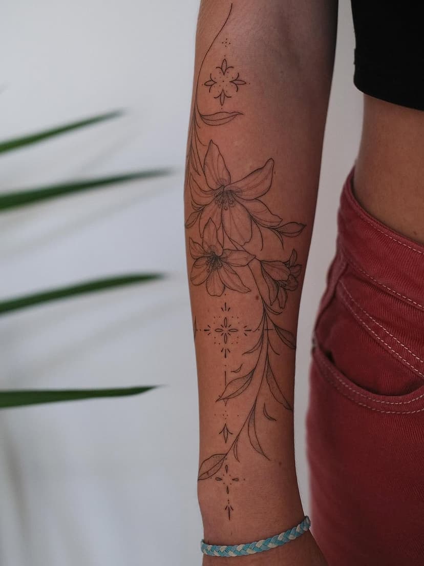 Tatouage de Salon de tatouage M