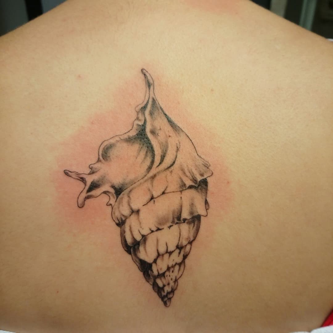 Tatouage par Salon privé de tatouage, WILDTAT'HU