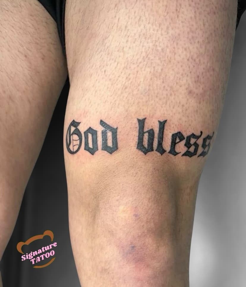 Tatouage de Signature Tattoo Shop