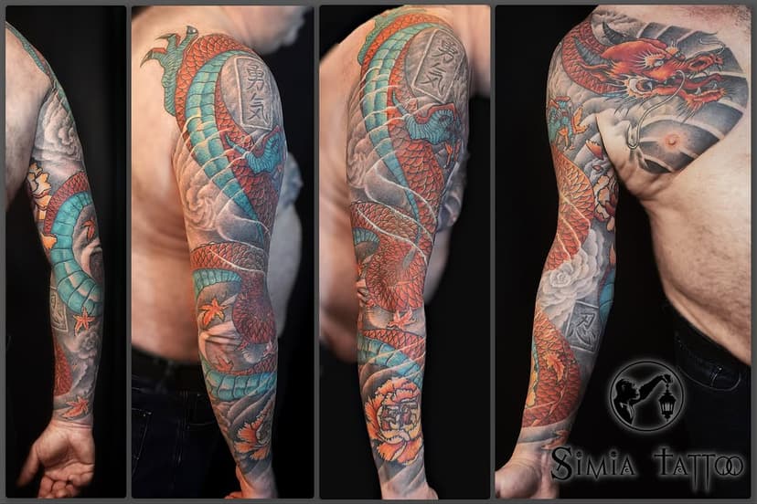 Tatouage de Simia Tattoo