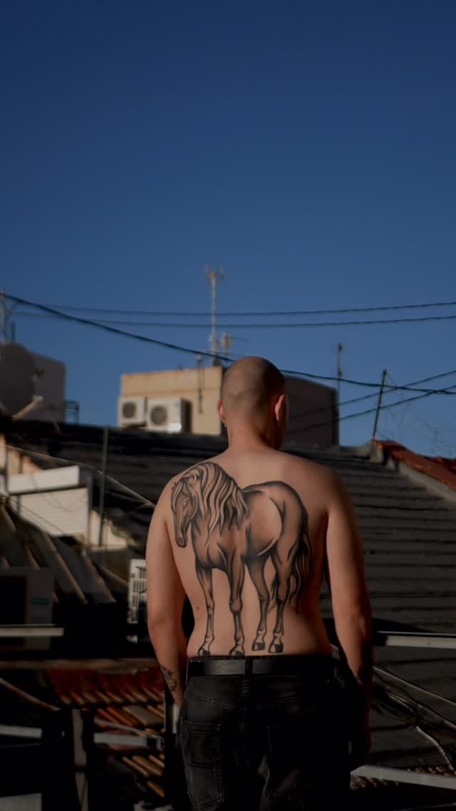 Tatouage de SJ Tattoo