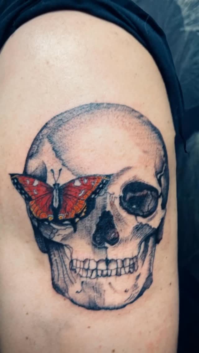 Tatouage de Stella Jungle Tattoo - Salon de tatouage à Tours