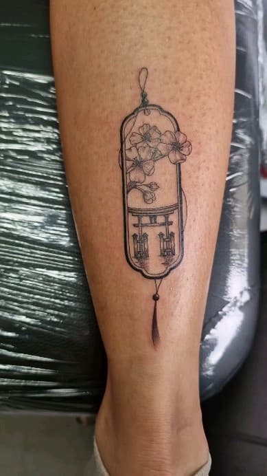 Tatouage de Studio Adora Tattoo France