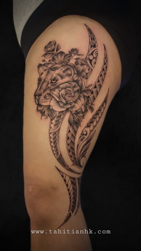 Tatouage de Tahitian HK Tattoo