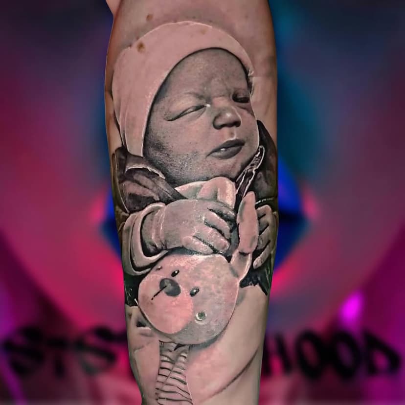 Tatouage de TattooShopLens (SisterHood & BigSiger)