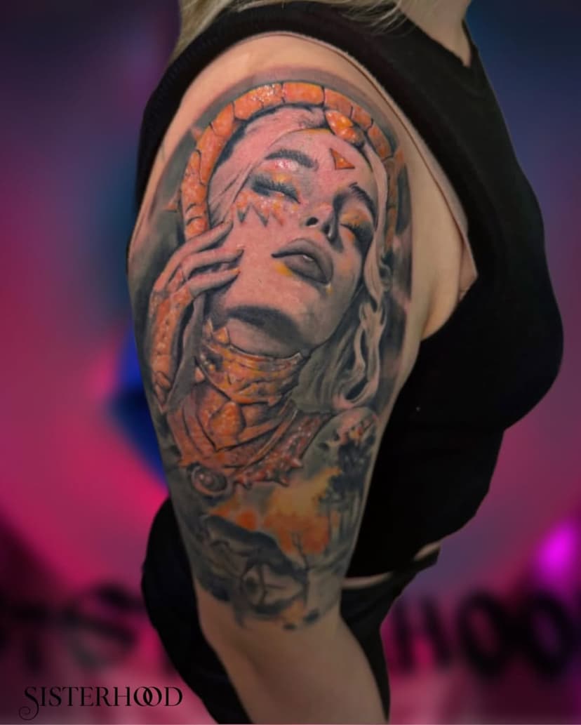 Tatouage de TattooShopLens (SisterHood & BigSiger)