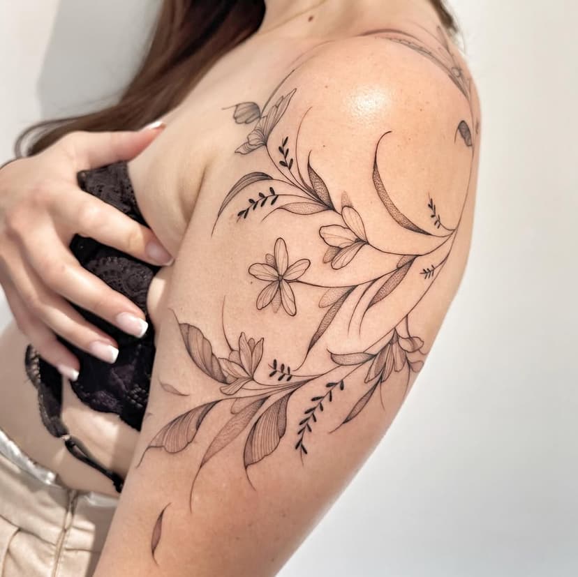 Tatouage de Three lines studio