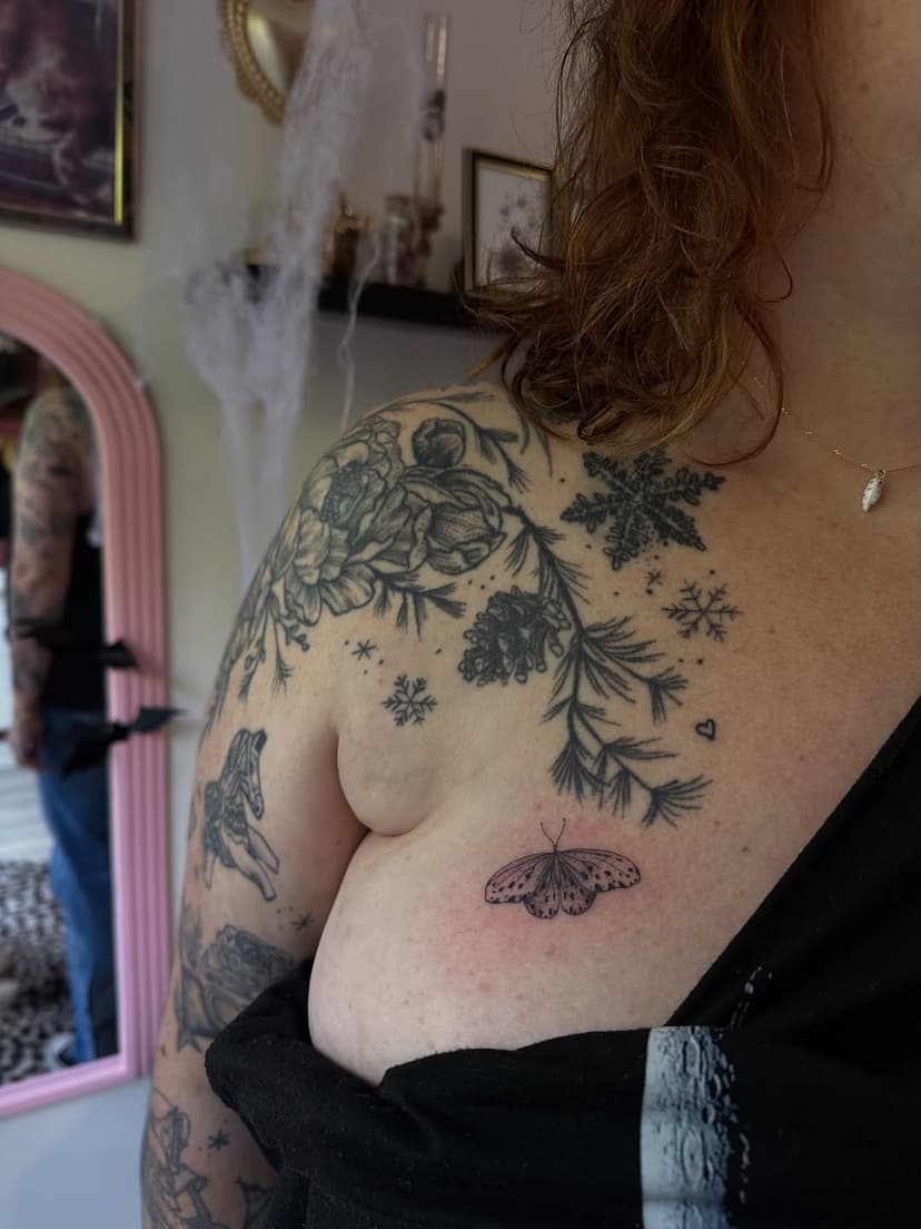 Tatouage de Pétale Nocturne