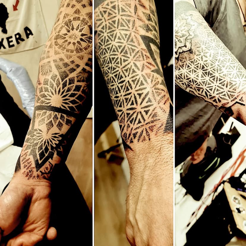 Tatouage de Urban Primitive Tattoo Shop tatouage piercing