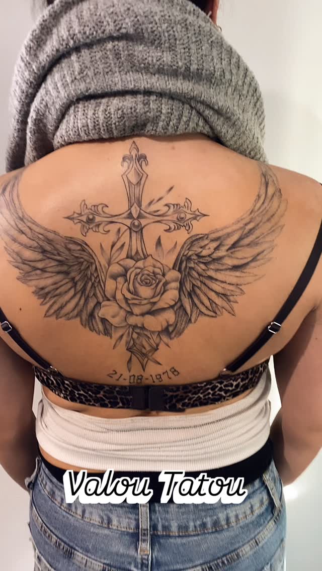 Tatouage de Valou Piercing