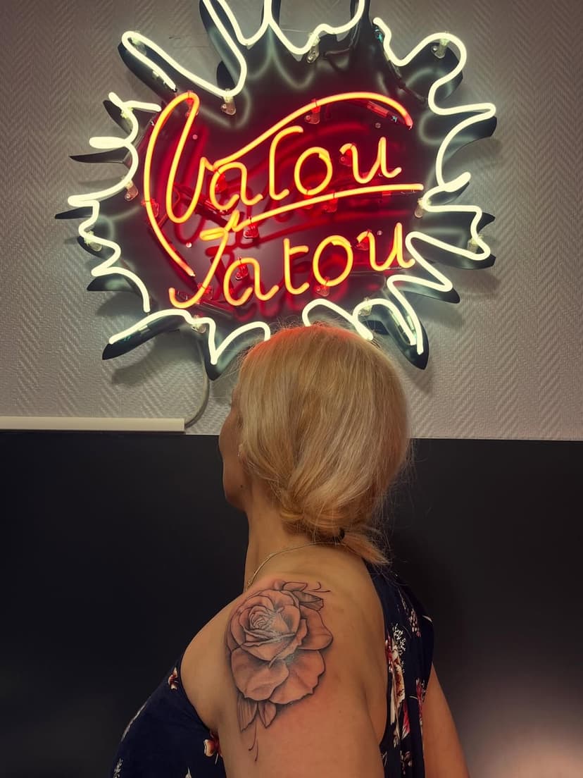 Tatouage de Valou Piercing