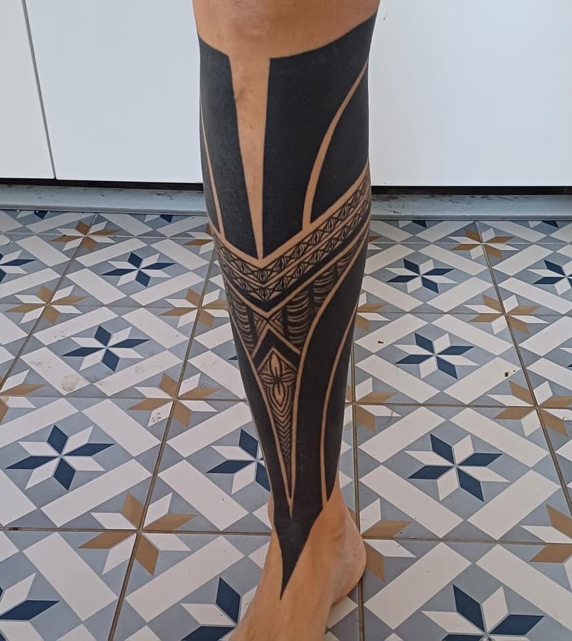 Tatouage de Vanavana Tattoo