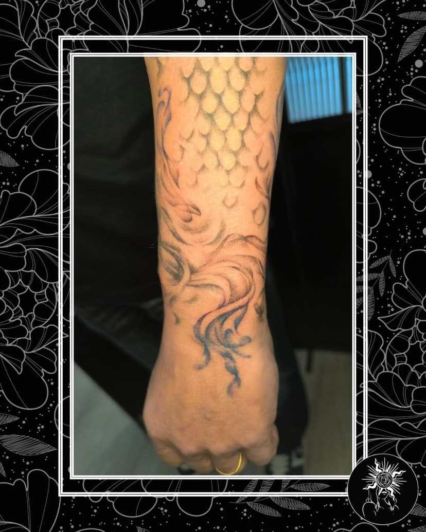 Tatouage de Vassilissa & Soleil Noir