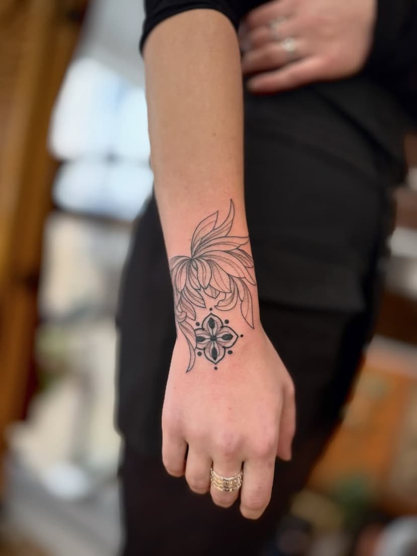 Tatouage de Vesperal Tattoo Shop / Morgane Dorffer