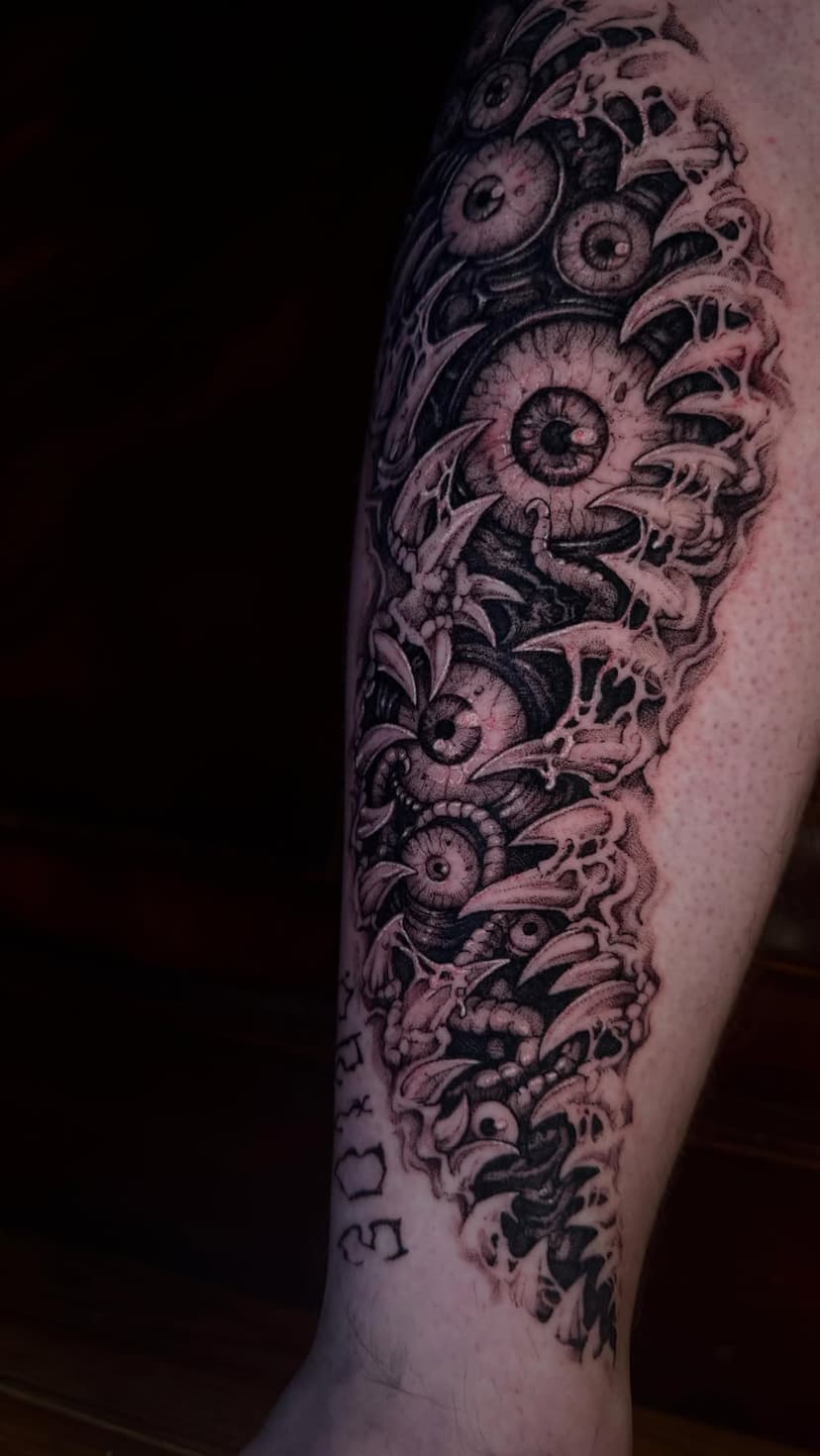 Tatouage de Cigale Noire tattoo - Tatoueuse à Montpellier