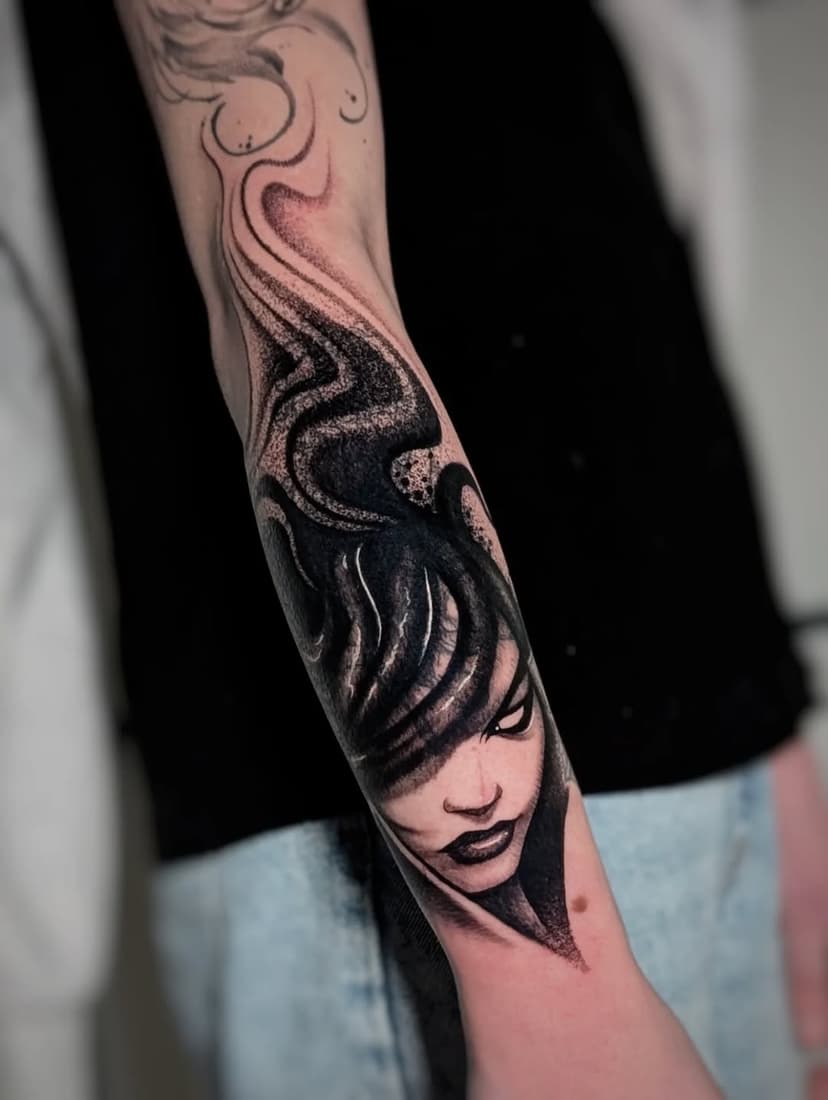 Tatouage de ASH TATTOO