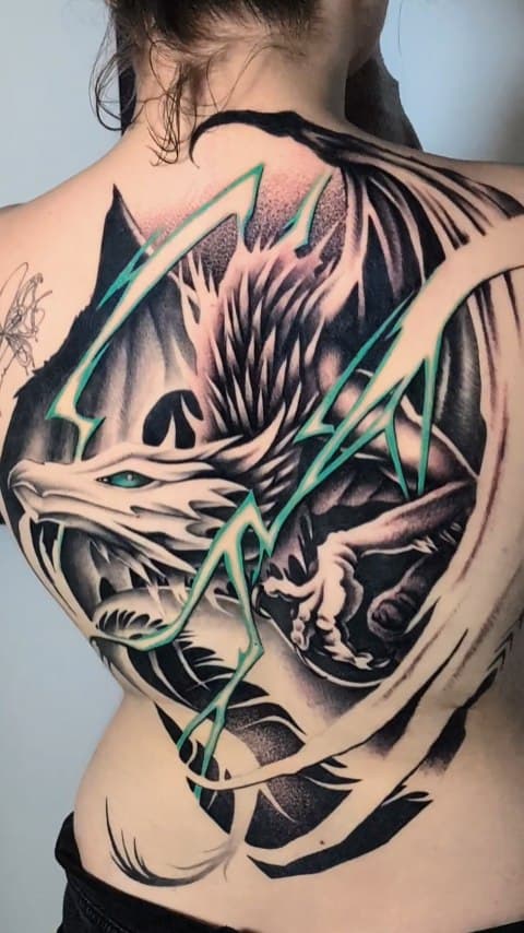 Tatouage de ASH TATTOO