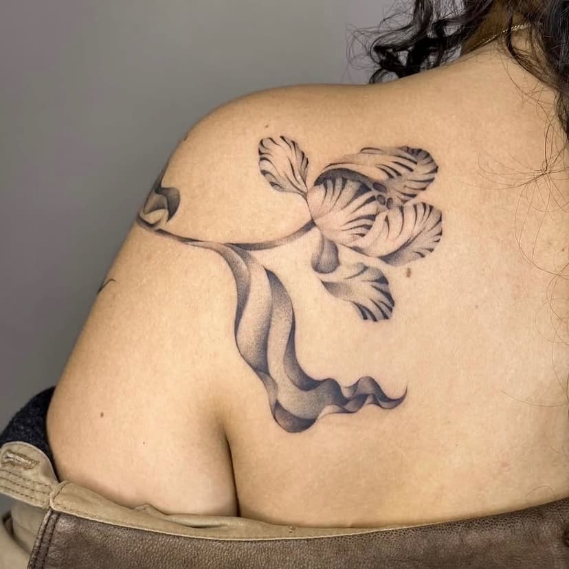 Tatouage de Rosemary Tattoo Biarritz