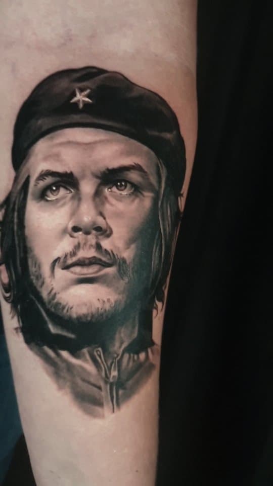 Tatouage de Art Tattoo Society