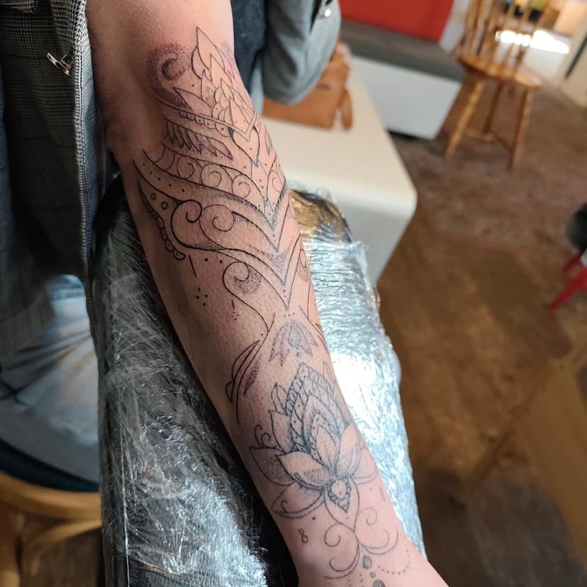 Tatouage de L'atelier du Kptaine