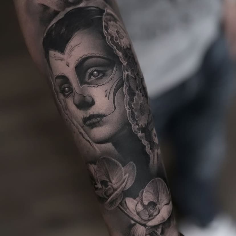 Tatouage de BLACK HILLS