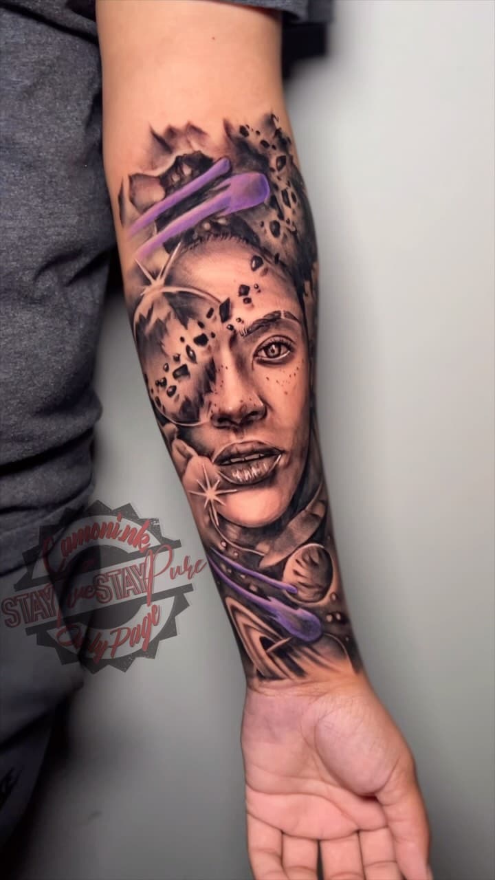 Tatouage de Elementary Ink