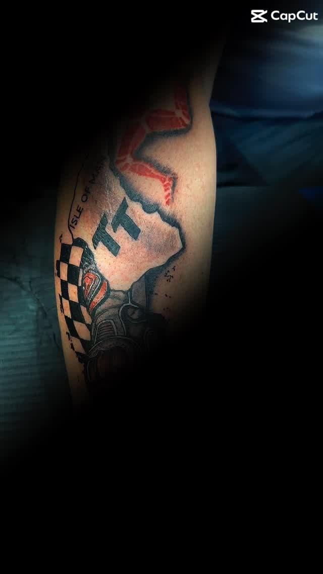 Tatouage de Capone’Ink Tattoo Shop