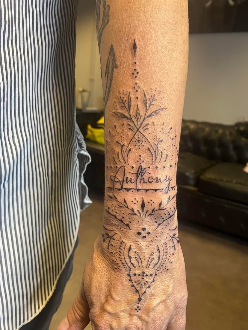 Tatouage de exuvie tattoo shop