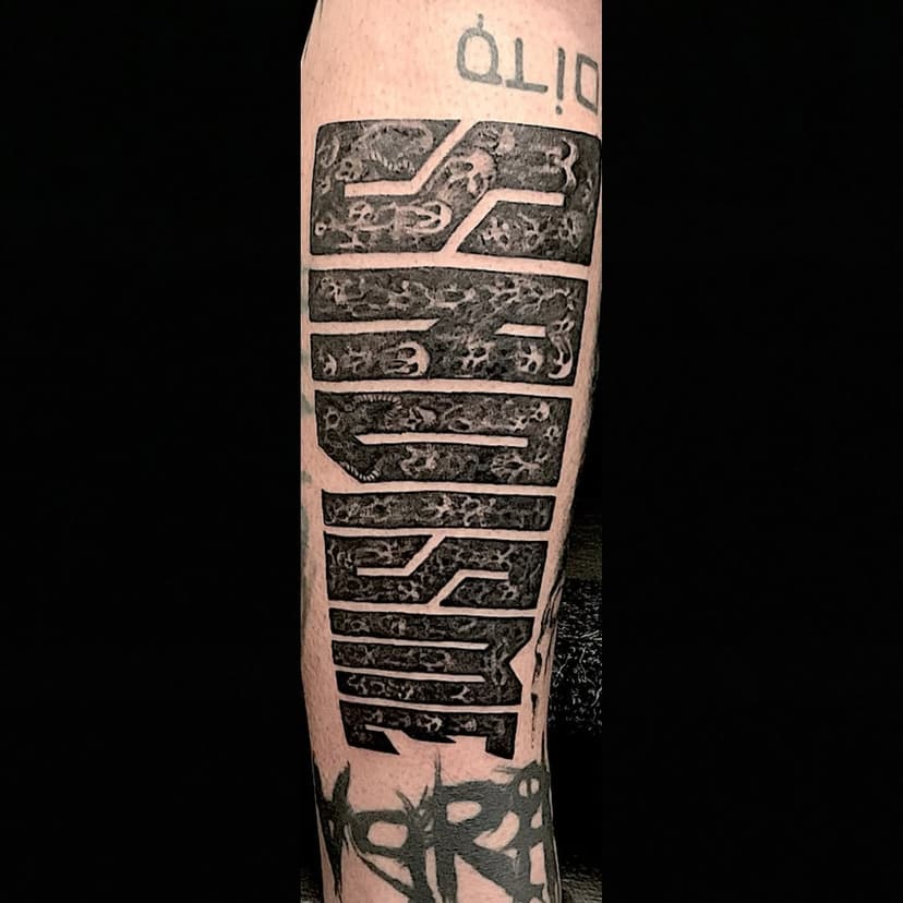 Tatouage de Cris Tattoo 83