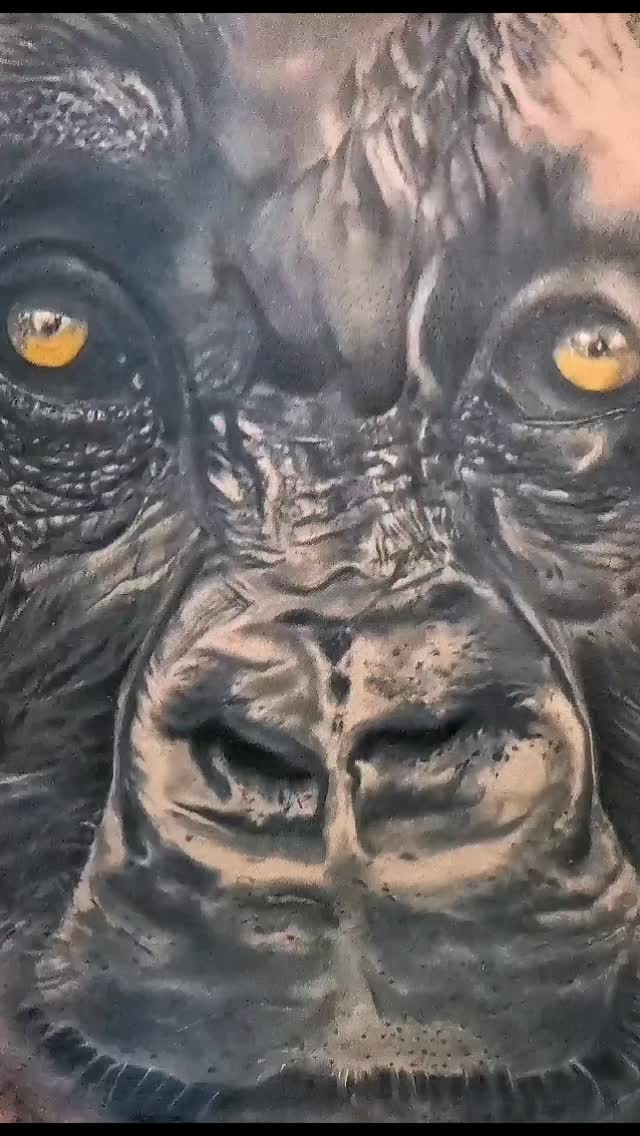 Tatouage de Kustom Tattoo