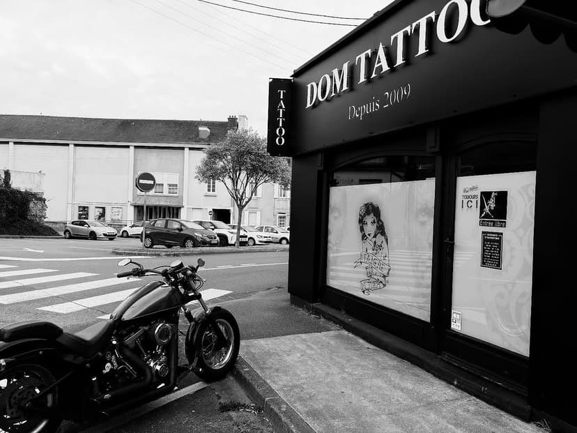 Tatouage de Dom Tattoo