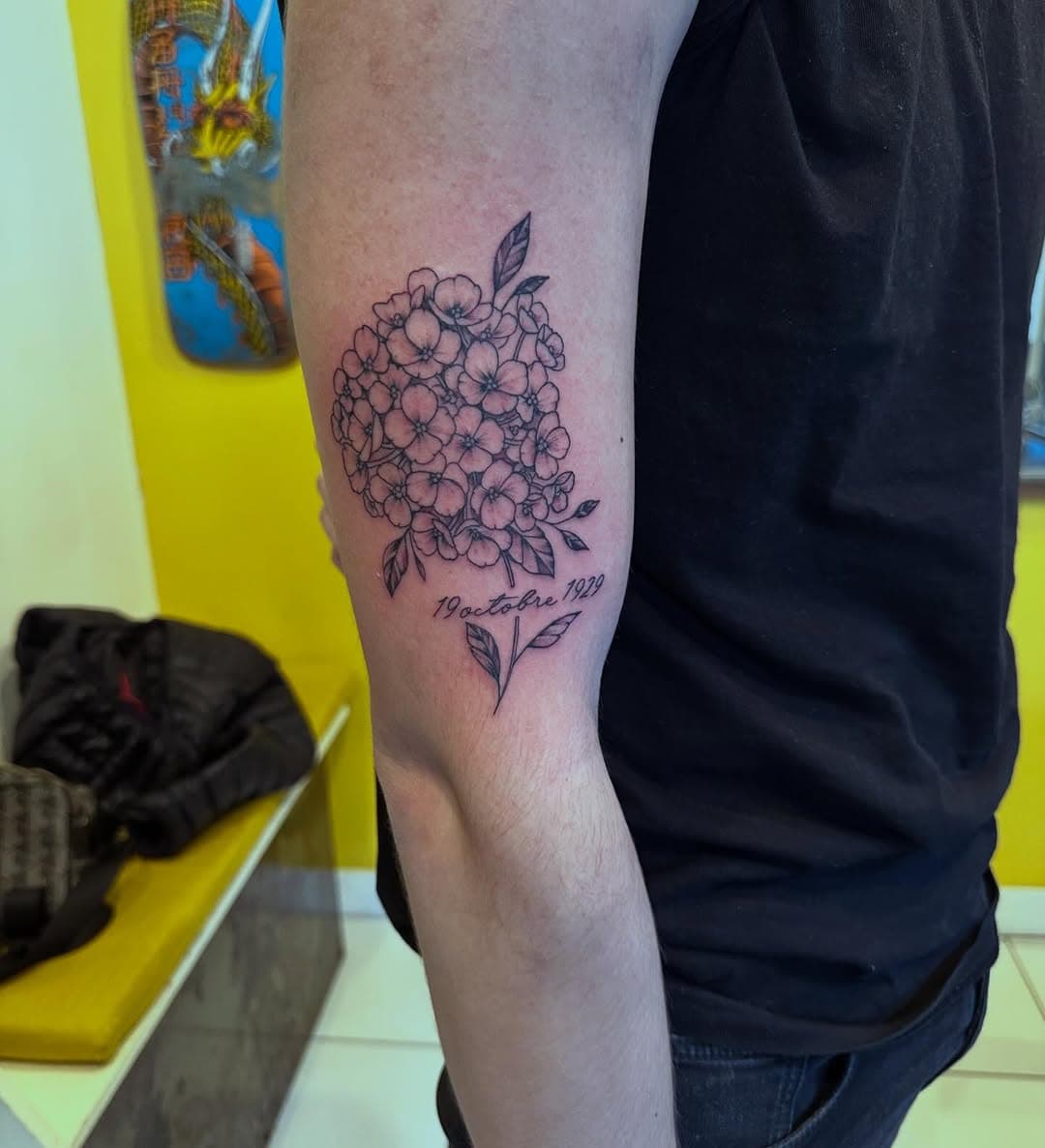 Tatouage par Ernesto Piwa Tatouages