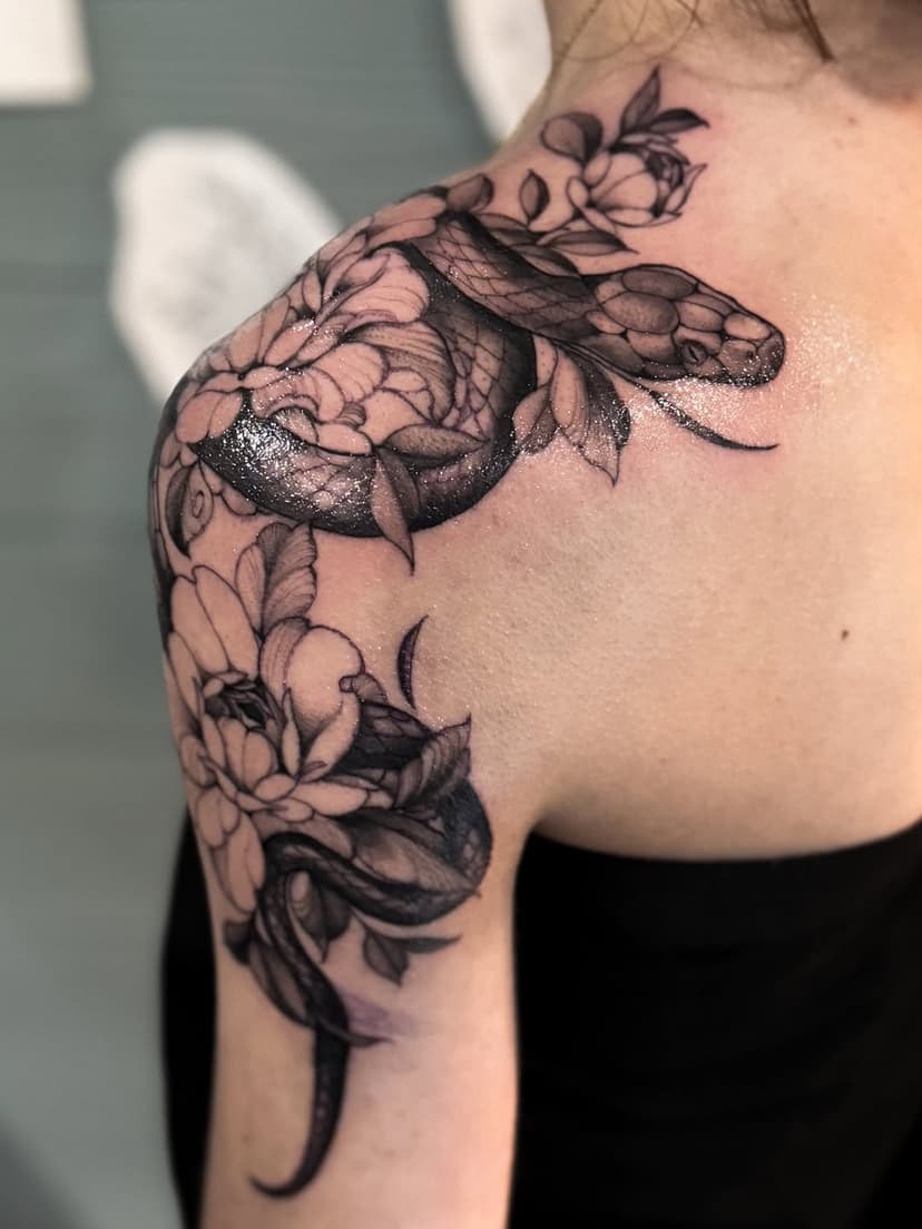 Tatouage de Le 4 Tattoo shop (Fanny Gervier Tatouage)