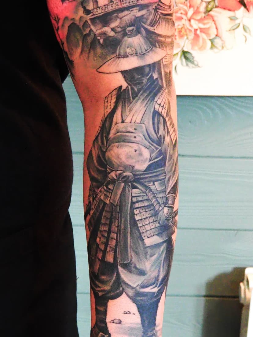 Tatouage de Le 4 Tattoo shop (Fanny Gervier Tatouage)