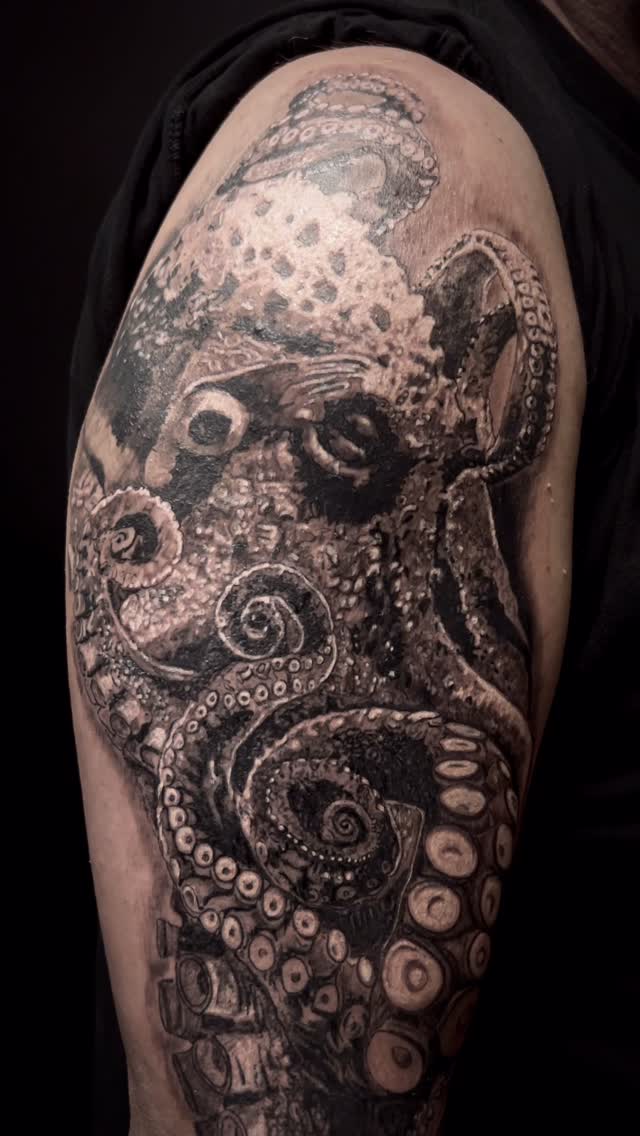 Tatouage de FAB Tatouages