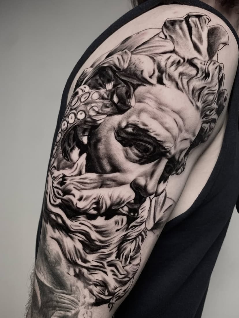 Tatouage de Coeur Sacré Tattoo