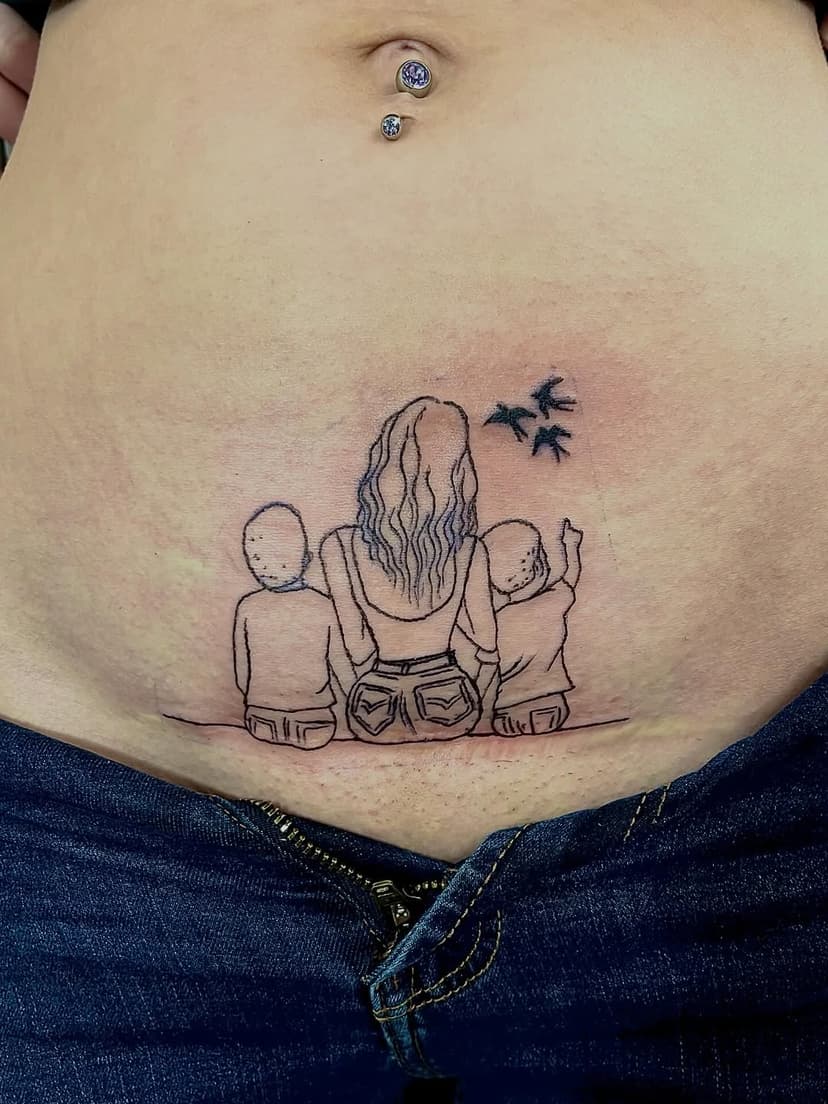 Tatouage de Inked Doll Studio