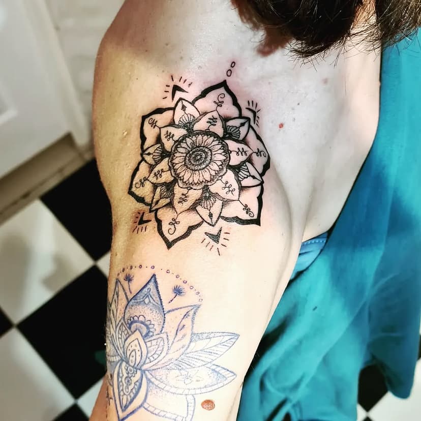 Tatouage de KrisPy Tattooist