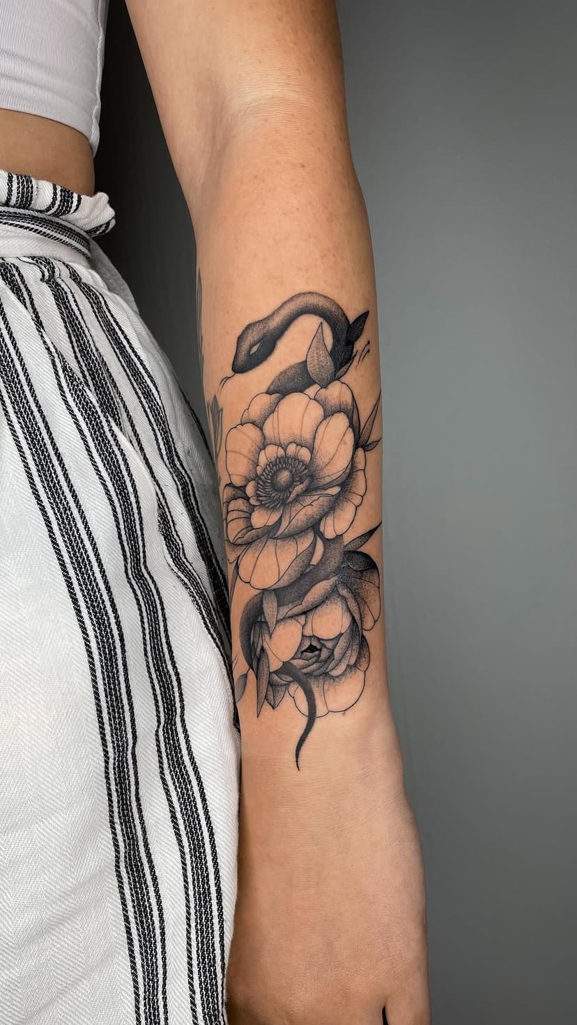 Tatouage de La Grotte Tattoo