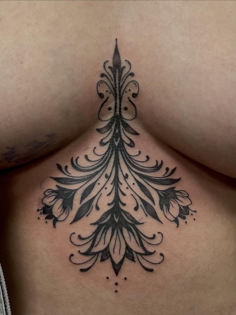 Tatouage de Liloo Noire de Lune