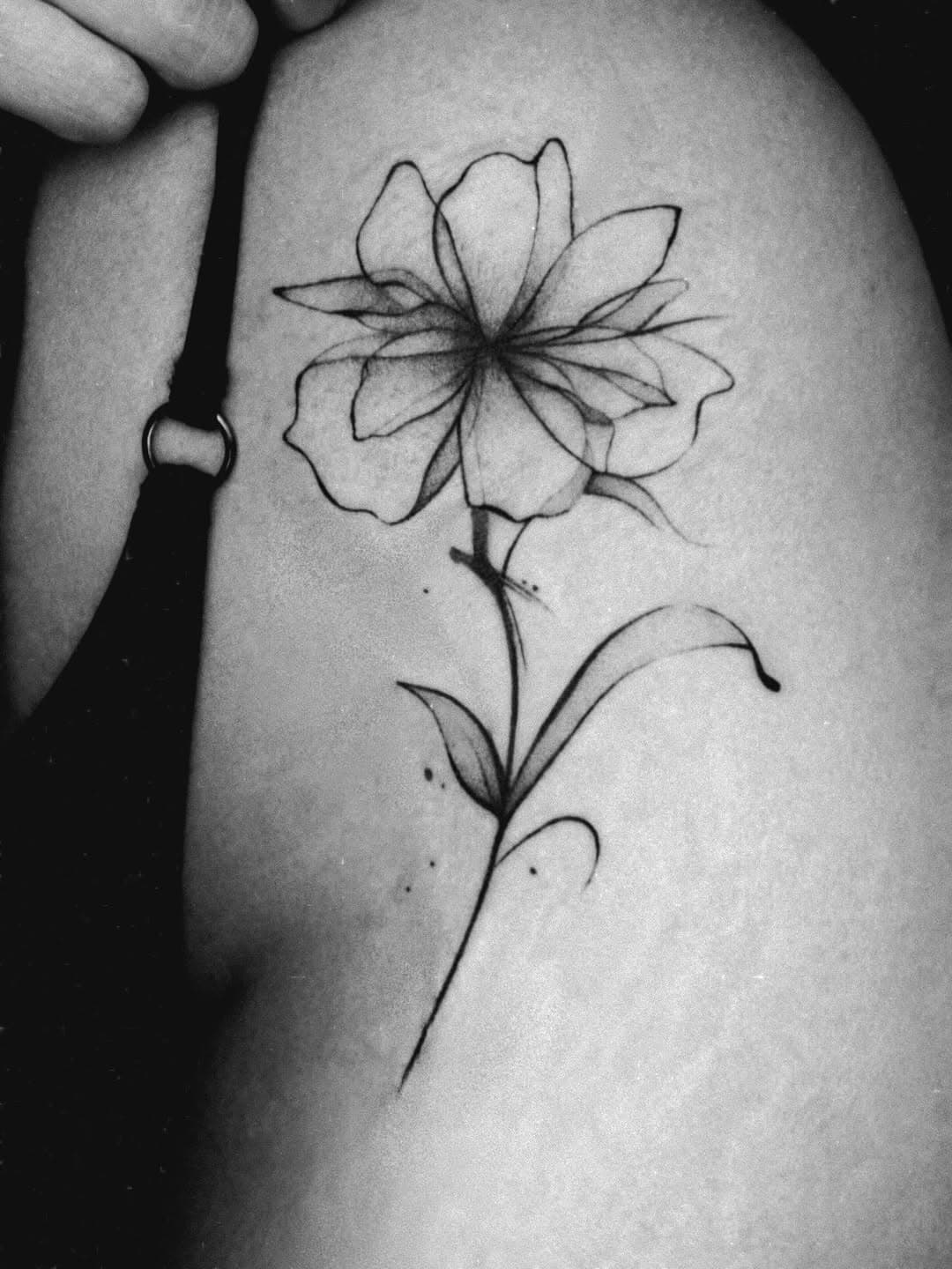 Tatouage par LINEA NERA