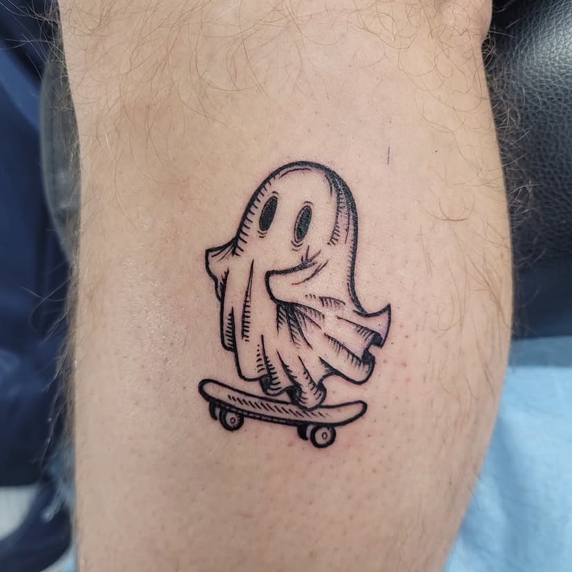 Tatouage de Lion'l Tatouage ( PAS DE PIERCING )