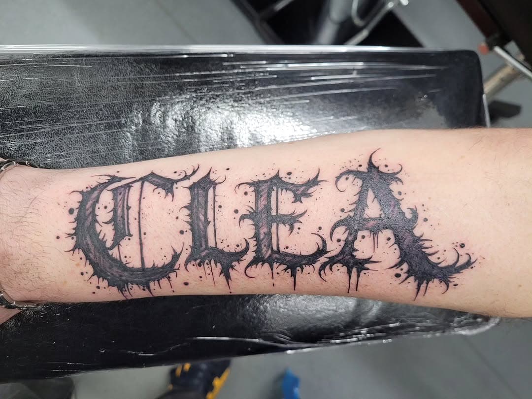 Tatouage par Lion'l Tatouage ( PAS DE PIERCING )